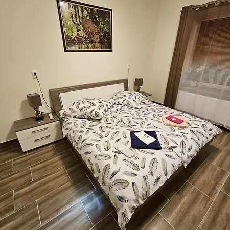 Sleep & Go Motel *