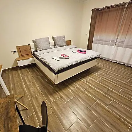 Sleep & Go Мотель Gyhum